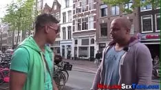 Jouer Une prostituée néerlandaise se fait labourer