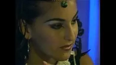 Riproduci Mantrap con miele personificato ricoperto di cum vol. 13