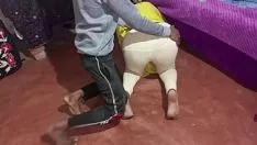 Reproduzir Pornô de empregada doméstica indiana limpa vocalização hindi