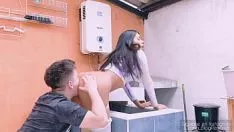 Reproduzir Eu fodo minha vizinha com chifres em leggings na parte de trás de 1000 dela