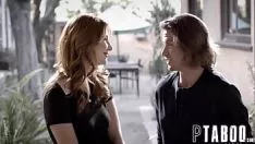 Reproducir Stairsons new gf palmeados lennon se vuelve tímido por papá