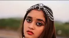 Reproduzir Neha seduzindo seu companheiro de passo em fucworld-beater ela (relatório de notícias de som hindi)