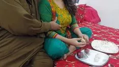 Riproduci Porno desi serve la mia treadmom nel diradamento vegetariano di fucworld-beater il suo culo grosso, lei sta imbrogliando il mio treadpappa cancellando il suono hindi
