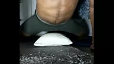 Riproduci Un uomo potente si riposa per forza per scopare