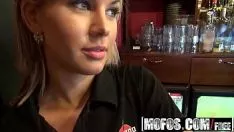 Afspelen Blonde gistaid (rihanna samuel) wordt achterin buitenboord geneukt - mofos