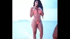 Afspelen Yesli gomez (1) cum getuigenis