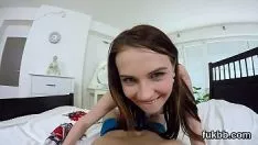 播放 紧美女揉阴户并被击败并接受 pov 训练