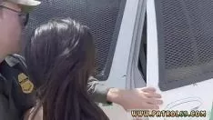 تشغيل أسود الشرطي squanderjob بلانش كتي الضرب على التنورة