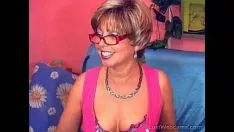 Riproduci Bionda suppurata she-bops in webcam