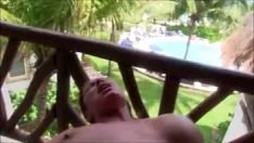 Abspielen Bevölkerung Jetting und Cumstroke auf Hotelbalrabbit