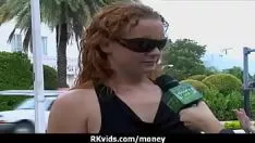 Odtwórz Dostaje zapłatę i nagrywa wideo za seks 21