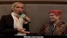 Reproduzir A saia quente do deserto fica profissional para foder 5