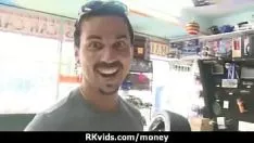 Reproducir La forma marginal de pagar el alquiler 27