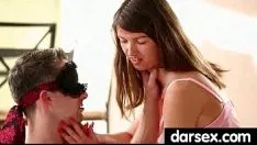 Reproducir Bebé de tetas grandes follada turbulentamente 4