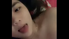 Odtwórz Puput cantik imut vcs toket i memeknya