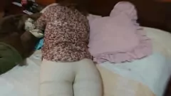 চালান ল্যাটিনা MILF তার কার্ভস ফ্লান্ট এবং তার স্টেপসনকে ফাক করার জন্য অপেক্ষা করতে পারে না