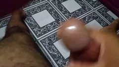 Oynat Evli bir kedi hakkında düşünen sikimi emmek