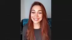 Reproducir Sensual pelirroja latina Sweetsary23 en una entrevista explícita por webcam