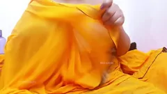 Putar Srilankan tamil milf dengan payudara alami menjadi hardcore