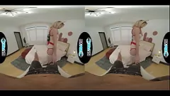Reproducir Nena rubia delgada cabalga a la salud de la salud en POV