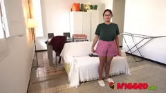 播放 弯曲的西班牙游戏玩家女孩拉娜·维拉弗特（Lana Villafuerte）的蒸蒸日上异族遭遇