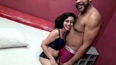 Reproduzir Petite brasileiro Milf Dany Rio fica com sua bunda apertada fodida por Leo Ogro