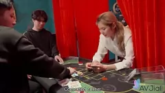 Играть Тайваньская блондинка с большими сиськами получает грубую трах