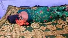 Afspelen De intieme verwennerij van Desi Housewife: amateur sex video