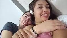Jouer Mon oncle me prête sa planche pour baiser ma copine pour me stimuler je ne prends pas d'argent pour la subir quelque part
