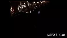 Играть Горячая массивная шлюха получает цифровой и тренированный член